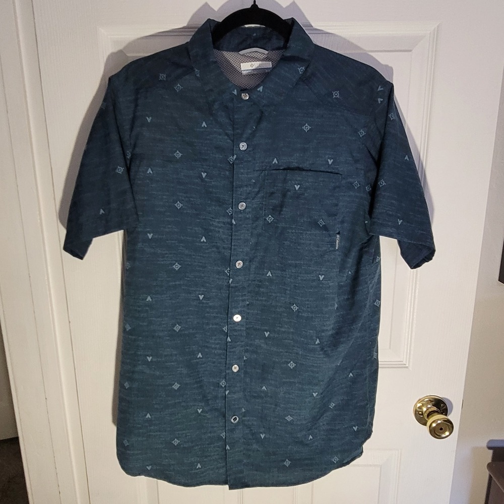 Columbia Button Down Mens Medium Blue Omni-Wick Geometric Print S/S Vented Shirt